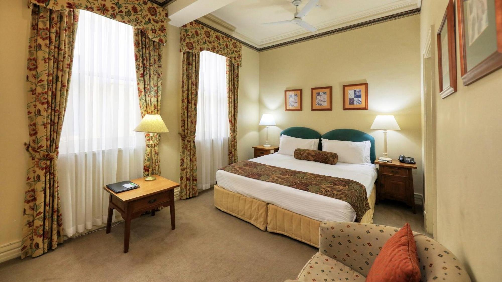 Royal Exchange Hotel Broken Hill Exteriör bild